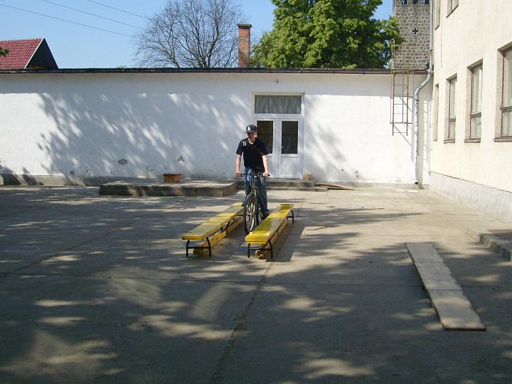 09.JPG