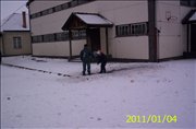 09